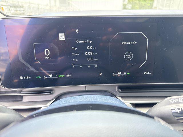 new 2025 Kia Carnival Hybrid car, priced at $50,035