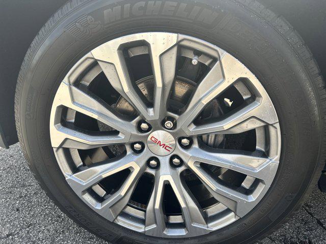 used 2021 GMC Yukon car, priced at $52,195