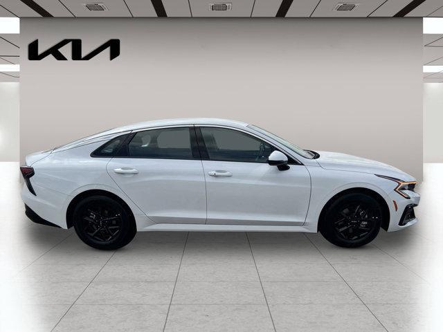 new 2025 Kia K5 car, priced at $28,325