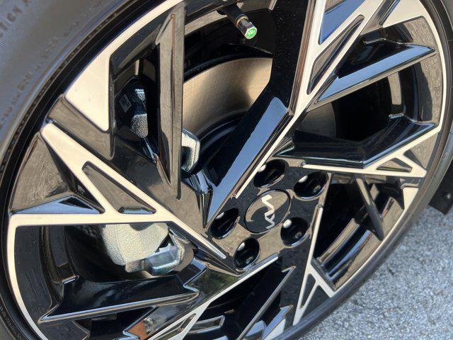 new 2025 Kia K5 car, priced at $32,500