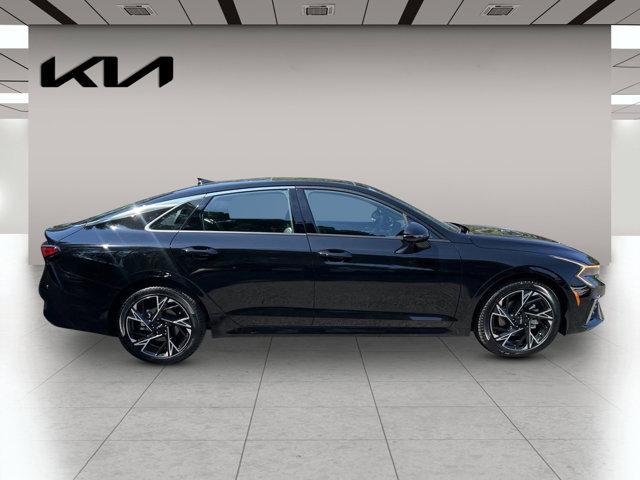 new 2025 Kia K5 car, priced at $29,330