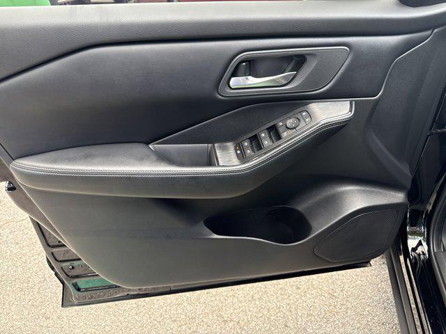 used 2024 Nissan Rogue car, priced at $27,895