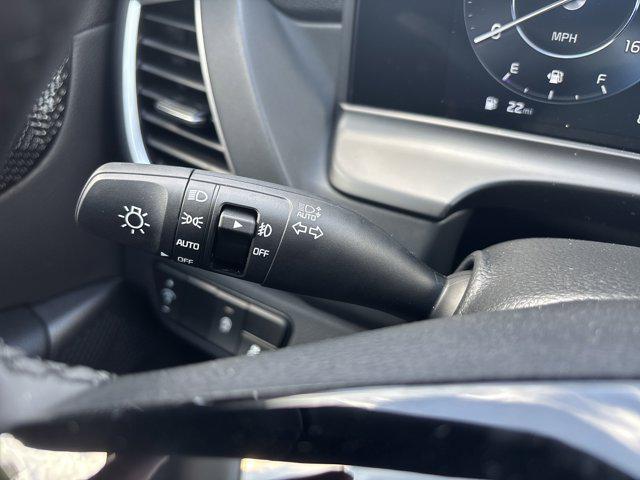 new 2025 Kia Seltos car, priced at $28,095