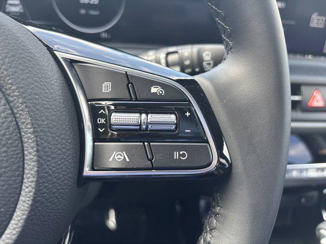 new 2025 Kia Seltos car, priced at $28,095