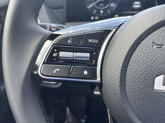 new 2025 Kia Seltos car, priced at $28,095