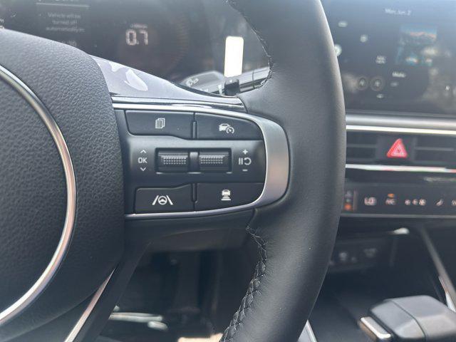 new 2025 Kia K5 car, priced at $32,995
