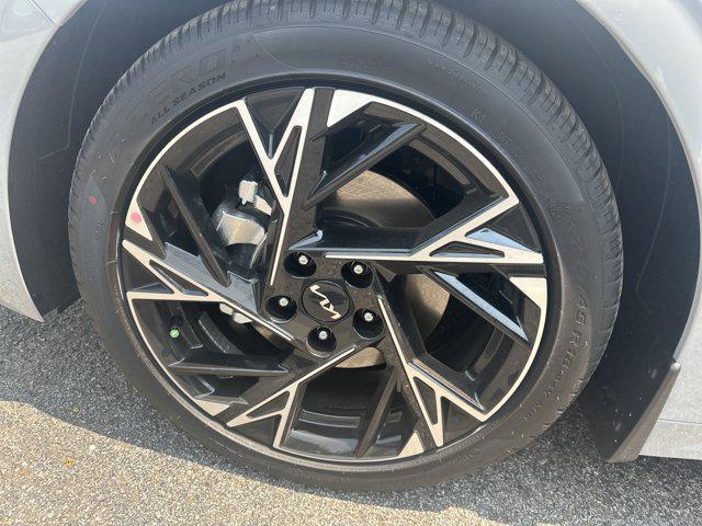 new 2025 Kia K5 car, priced at $32,995