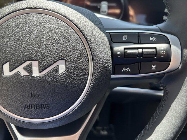 new 2025 Kia Sportage car, priced at $33,400