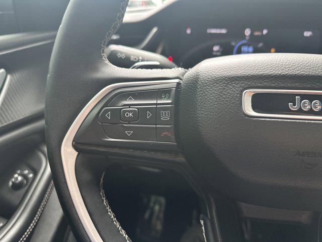 used 2024 Jeep Grand Cherokee car, priced at $32,995