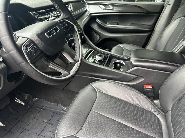 used 2024 Jeep Grand Cherokee car, priced at $32,995