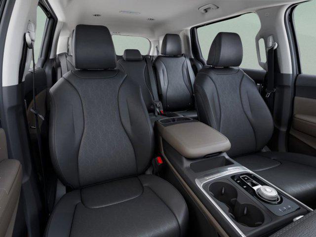 new 2025 Kia Carnival Hybrid car, priced at $43,600