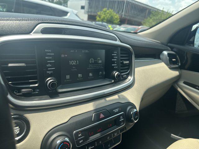 used 2020 Kia Sorento car, priced at $17,495
