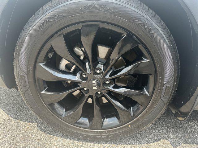 used 2020 Kia Sorento car, priced at $17,495