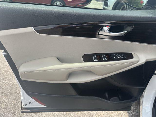 used 2020 Kia Sorento car, priced at $17,495