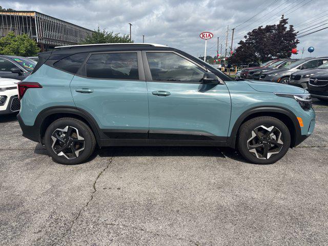 used 2025 Kia Seltos car, priced at $25,395