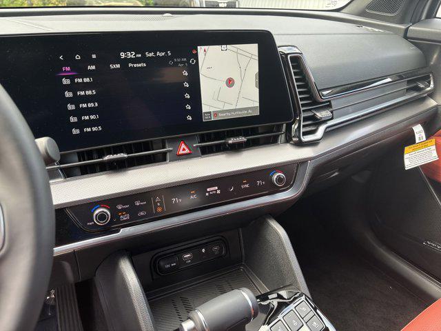 new 2025 Kia Sportage car, priced at $37,125