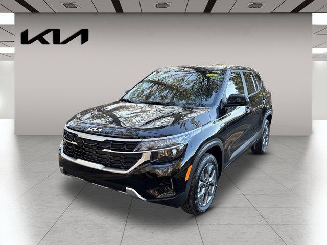 new 2025 Kia Seltos car, priced at $27,020