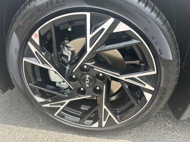 new 2025 Kia K5 car, priced at $32,500