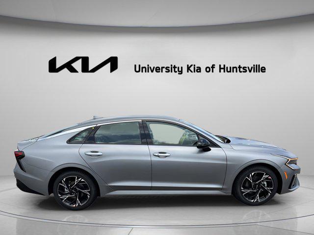 new 2025 Kia K5 car, priced at $30,625