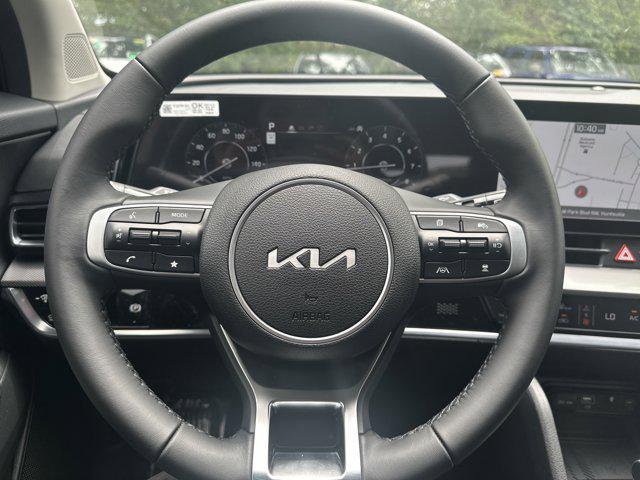 new 2025 Kia Sportage car, priced at $33,180