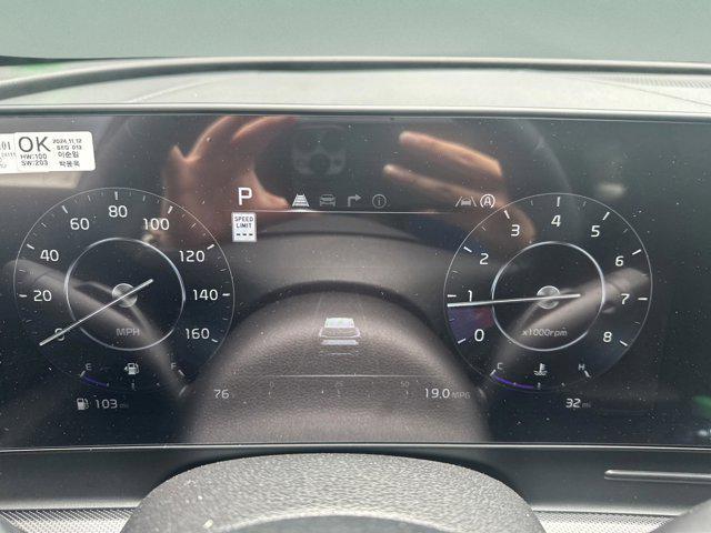 new 2025 Kia Sportage car, priced at $33,180