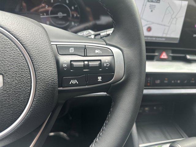 new 2025 Kia Sportage car, priced at $33,180