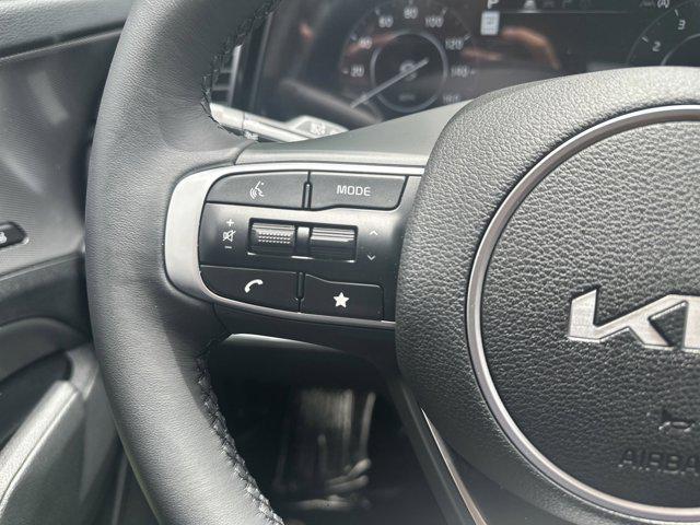 new 2025 Kia Sportage car, priced at $33,180