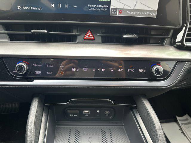 new 2025 Kia Sportage Hybrid car, priced at $33,540