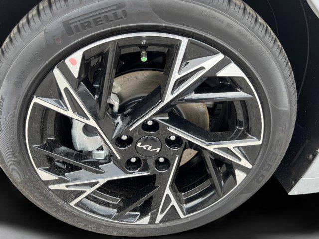new 2025 Kia K5 car, priced at $31,190