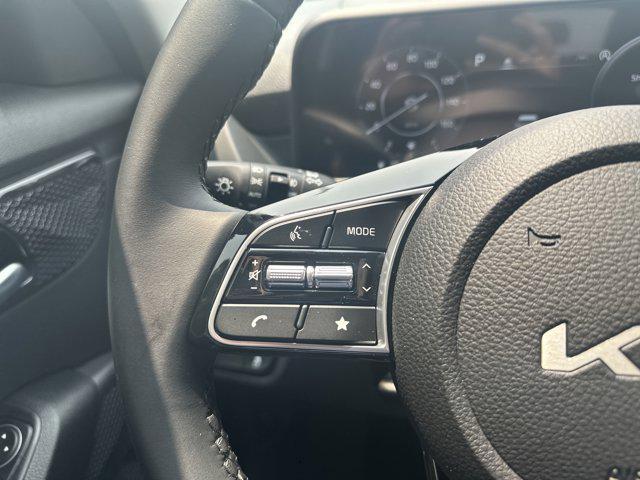 new 2025 Kia Seltos car, priced at $27,700