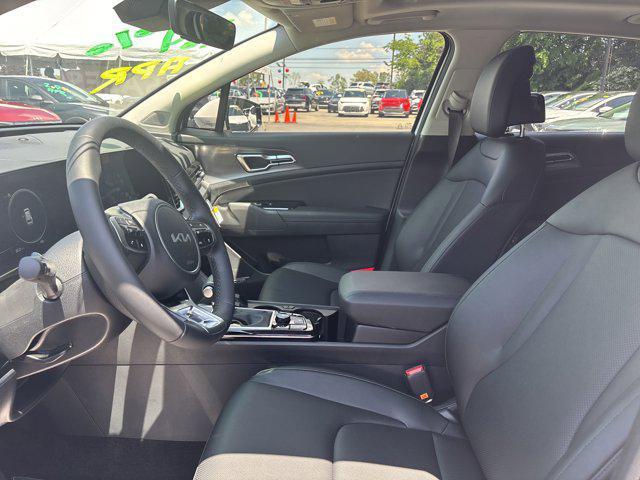 new 2025 Kia Sportage car, priced at $33,335