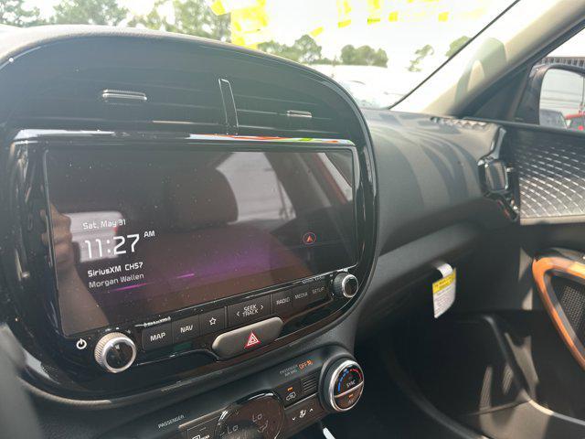 new 2025 Kia Soul car, priced at $27,300