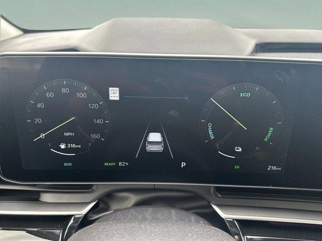 new 2025 Kia Carnival Hybrid car, priced at $53,370