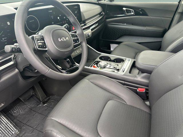 new 2025 Kia Carnival Hybrid car, priced at $53,370