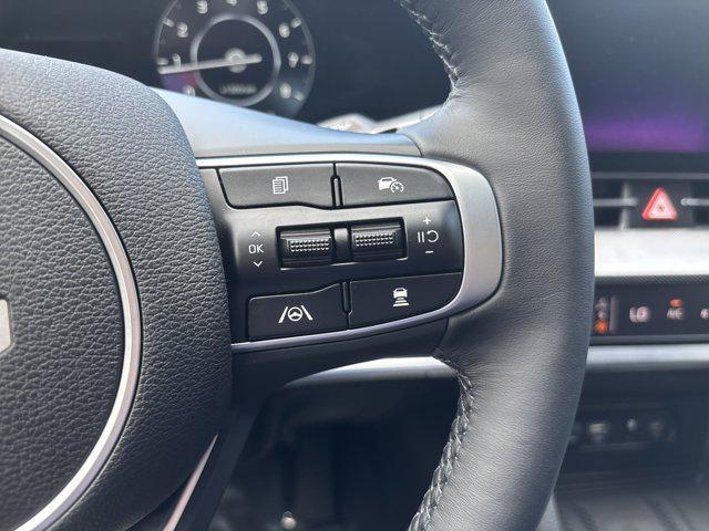 new 2025 Kia Sportage car, priced at $35,085