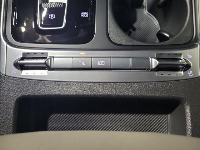 new 2026 Kia Carnival Hybrid car, priced at $48,665