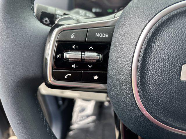 new 2025 Kia Carnival Hybrid car, priced at $49,005
