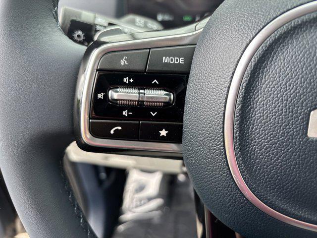 new 2025 Kia Carnival Hybrid car, priced at $48,005