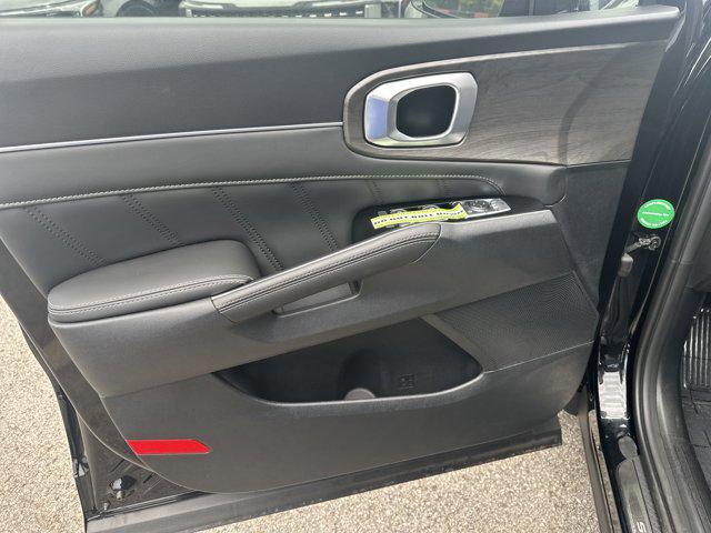 new 2025 Kia Sorento car, priced at $43,010