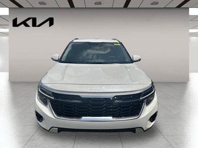 new 2025 Kia Seltos car, priced at $28,095