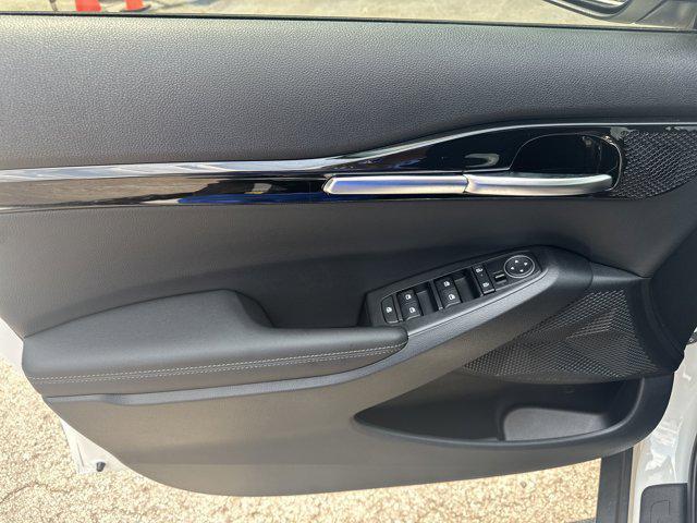new 2025 Kia Seltos car, priced at $28,095