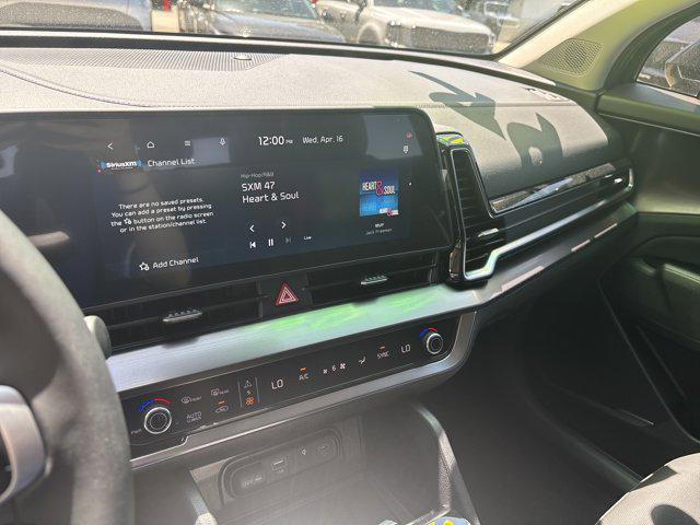 new 2025 Kia Sportage car, priced at $29,910