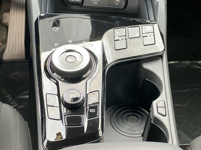 new 2025 Kia Sportage Hybrid car, priced at $29,390