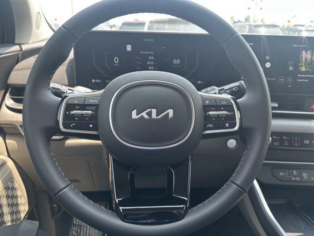 new 2025 Kia Carnival Hybrid car, priced at $49,500