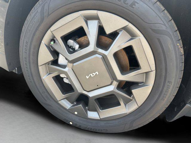 new 2025 Kia Carnival Hybrid car, priced at $48,500