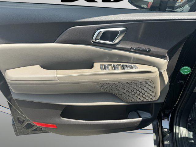 new 2025 Kia Carnival Hybrid car, priced at $48,500
