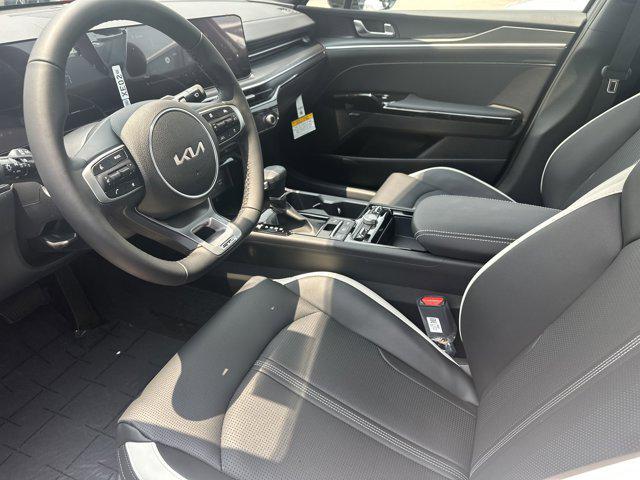 new 2025 Kia K5 car, priced at $31,595