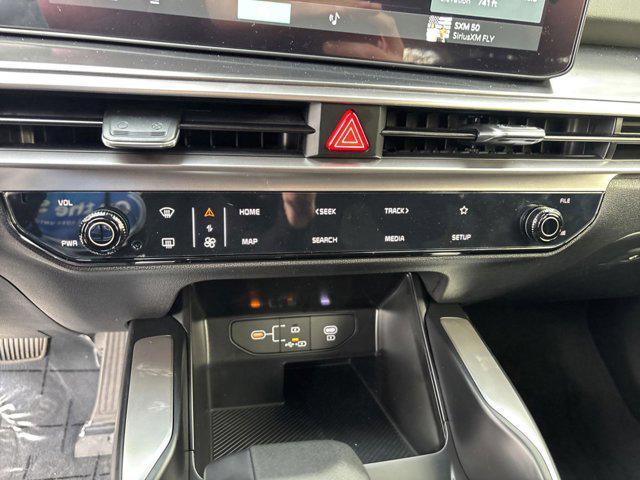new 2025 Kia Sorento car, priced at $32,250