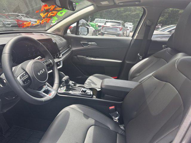 new 2025 Kia Sportage car, priced at $33,180