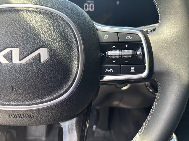 used 2025 Kia Sorento Hybrid car, priced at $39,495